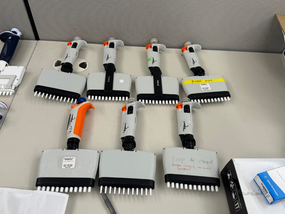 Image of Electronic Multichannel Pipettes - Quantity 7